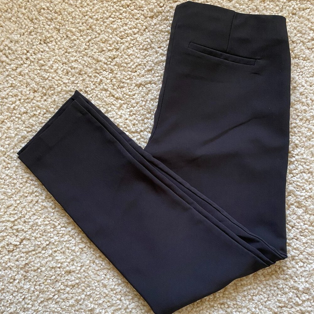 Cropped Pull-On Pant With Tailored Details